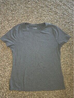 Nine West Women's Gray Short Sleeve T-Shirt